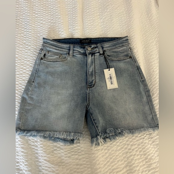 Judy Blue Denim Shorts
Size XL - Picture 1 of 5